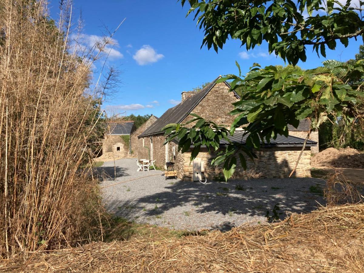 Jolie Metairie D'Une Seigneurie Bretonne. Peaule Exterior photo